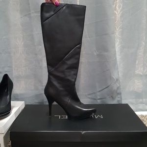 Black High Heeled Boots